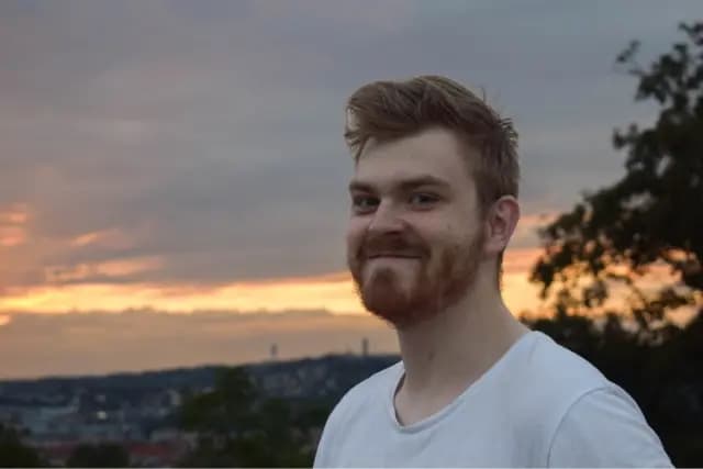 Filip - Co founder of Paralleum, CEO, handles infrastructure